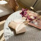 Alénore haute maroquinerie végétale est une marque de sacs et accessoires vegan, sans cuir, apple skin, fabriqués en France, éthique et éco-responsable