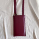 Pochette Téléphone Vanille bordeaux Alénore Haute Maroquinerie végétale et végane fabriquée en France