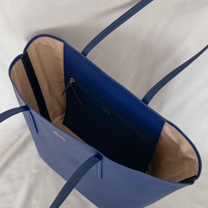 Sac Cabas Mimosa bleu marine Alénore maroquinerie végétale et végane fabriquée en France 5 Sac Cabas Mimosa bleu marine Alénore maroquinerie végétale et végane fabriquée en France 5