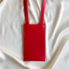 Pochette téléphone rouge Alénore Maroquinerie végétale, végan Fabriquée en France