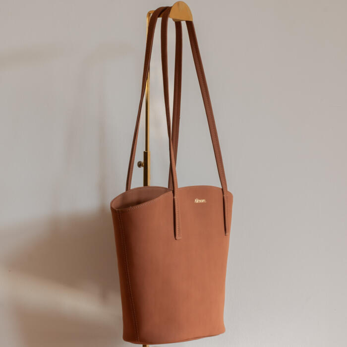 alenore-cabas-minimimosa-nubuck-coté alenore-cabas-minimimosa-nubuck-coté